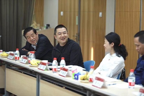 中國美院上海設(shè)計(jì)學(xué)院書記兼副院長韓緒發(fā)言.jpg 中國美院上海設(shè)計(jì)學(xué)院書記兼副院長韓緒發(fā)言.jpg